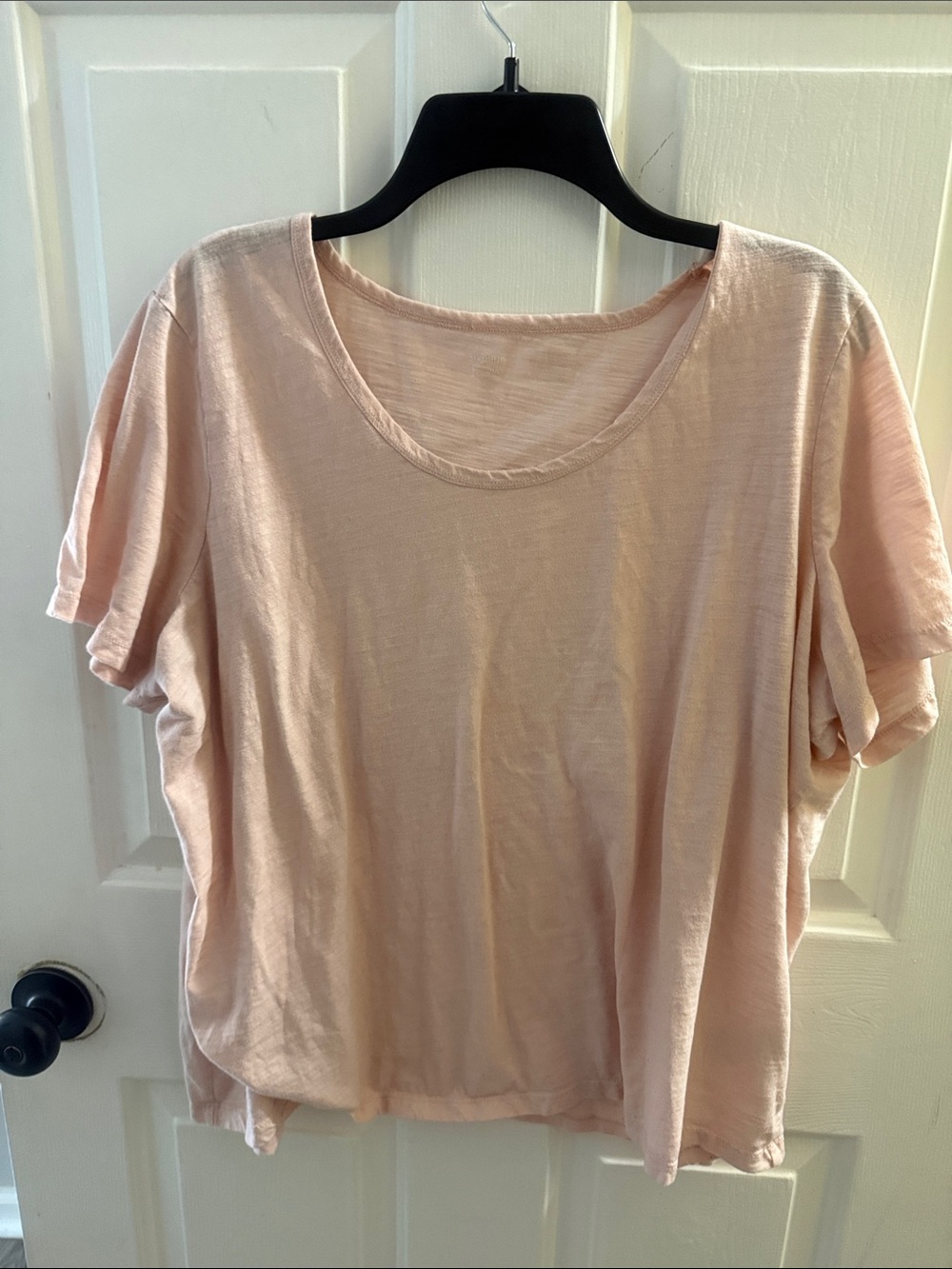 Avenue Scoop Neck Short Sleeve Tee - Light Blush